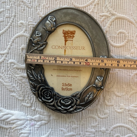 Connoisseur 2 Photo Frames Metal Silver Flowers & Leave Vines‎ Picture Holder - Picture 8 of 16